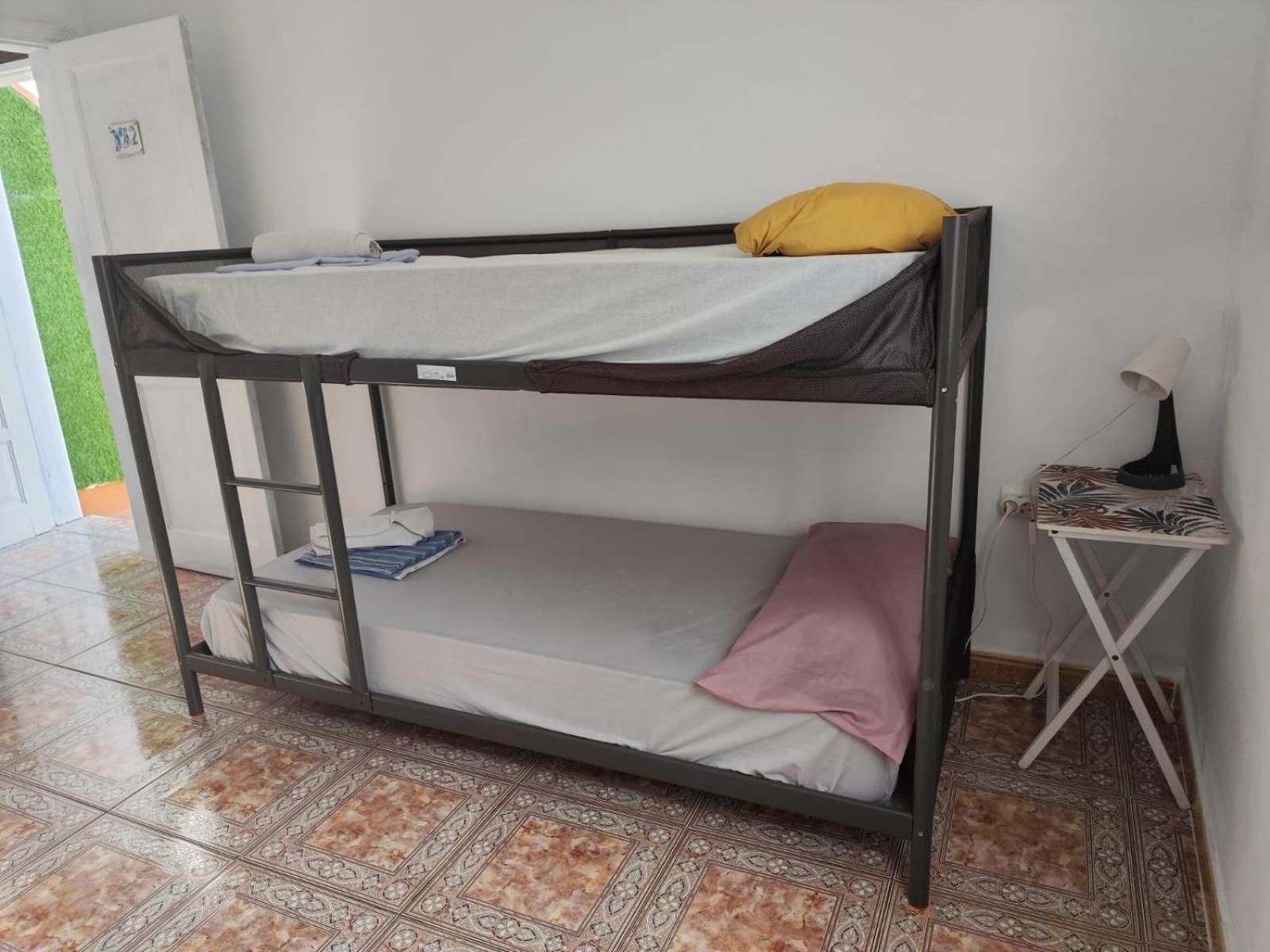 Banana Surf House Guest house Los Cristianos (Tenerife)
